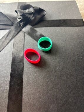 Size 10 Neon Pink & Mint Silicone Rings - Set of 2